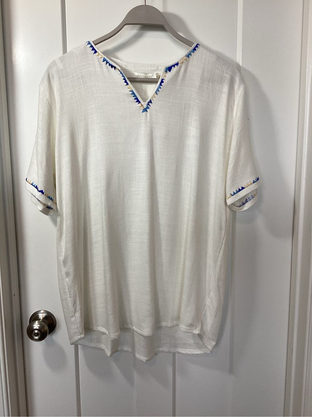 New Darwish Women's Embroidered V-Neck Top Minimalist Off White Size‎ Large